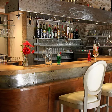 Ξενοδοχείο Logis Restaurant Le Chene