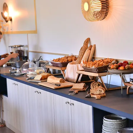 Ξενοδοχείο Logis Restaurant Le Chene Rocher