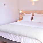Logis Restaurant Le Chene 3* Rocher