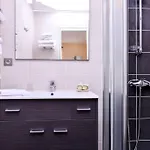 Отель Logis Restaurant Le Chene 3*