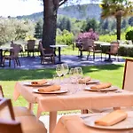 Отель Logis Restaurant Le Chene 3*