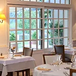 Отель Logis Restaurant Le Chene