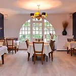 Logis Restaurant Le Chene