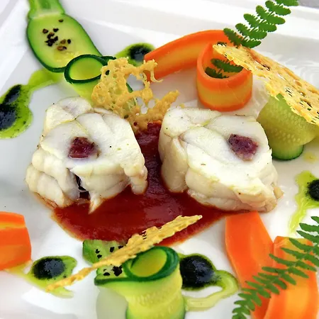 Hotel Logis Restaurant Le Chene