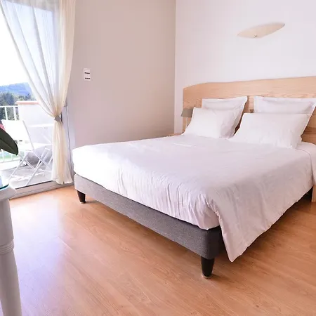 Le Chêne Hotel Rocher