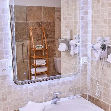 Le Chêne Hotel