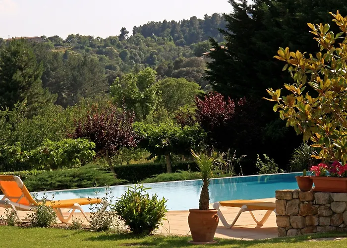 Logis Restaurant Le Chene Hotel Rocher