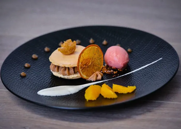 Logis Restaurant Le Chene Hotel 3*